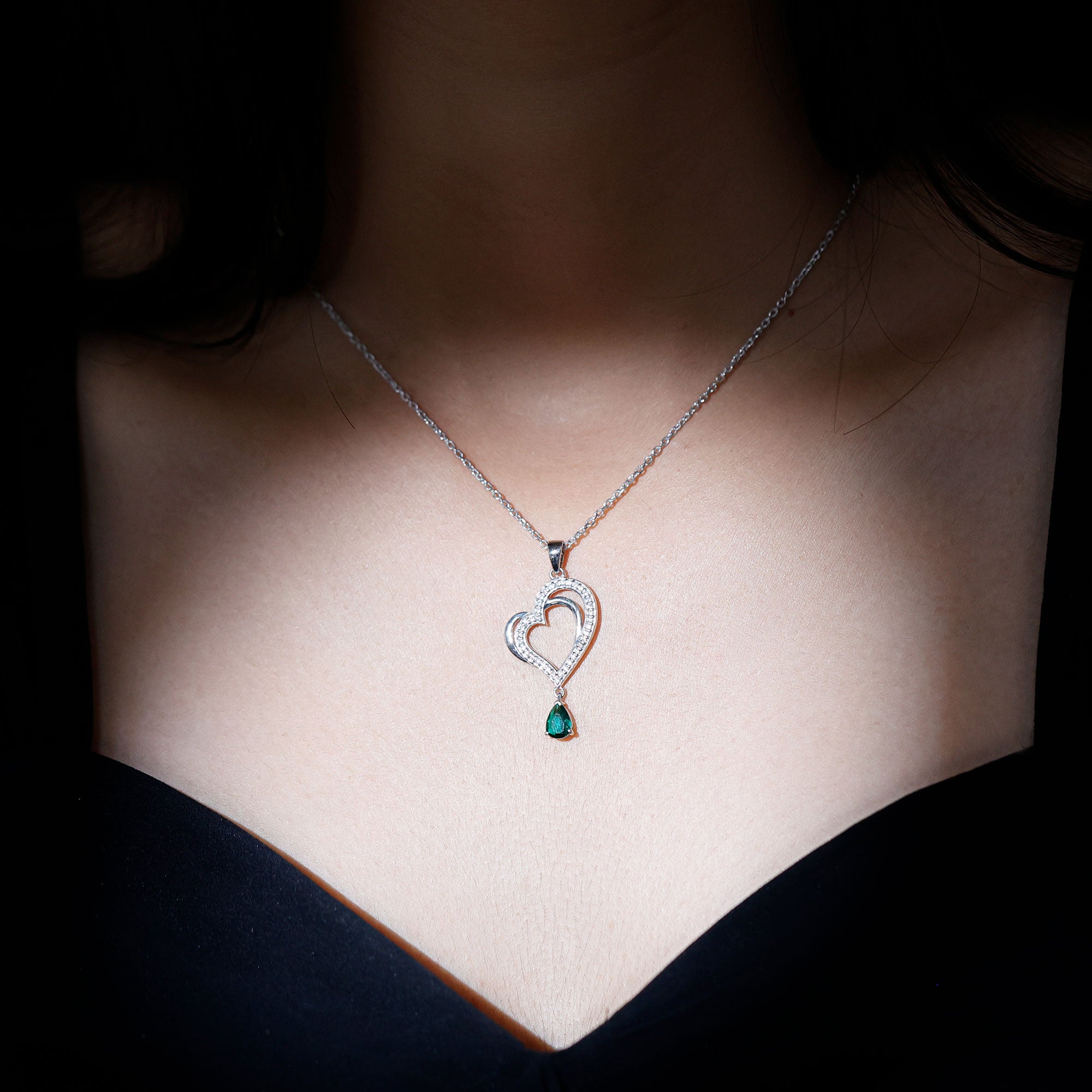 Sterling Silver Emerald Heart Pendant Necklace – Dainty Gift for Her