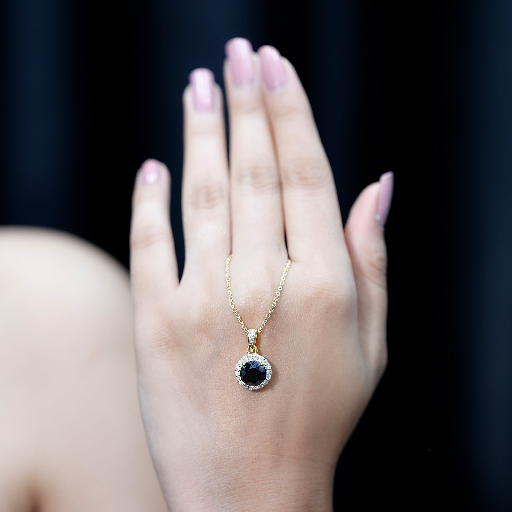 Round Shaped Black and White Diamond Halo Necklace with Chain