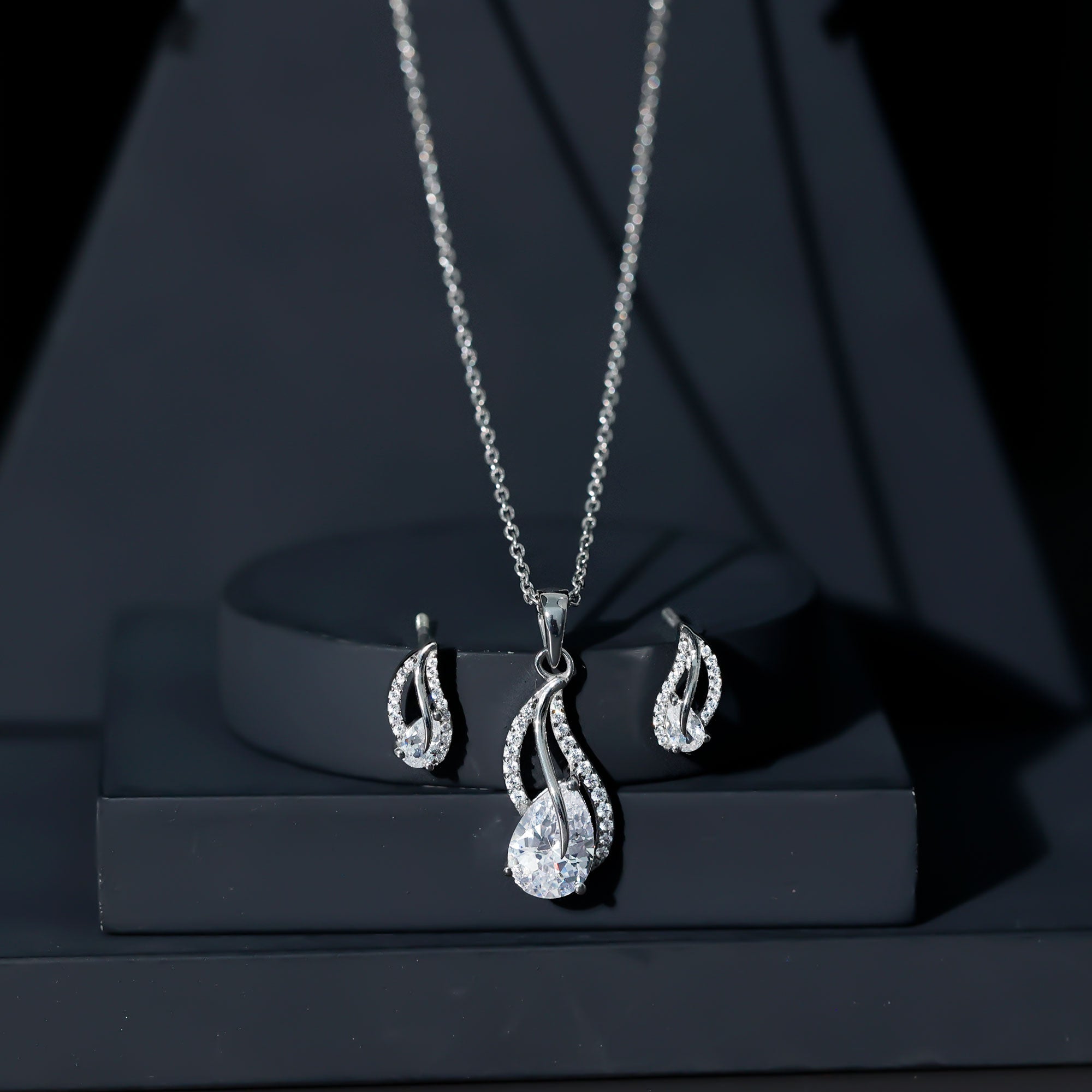 Pear Cut Cubic Zirconia Bridal Necklace and Earrings Set in Silver