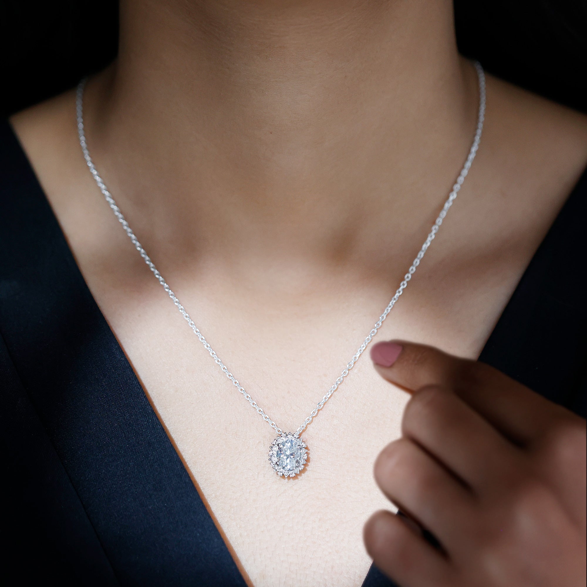 Oval Moissanite Cocktail Necklace For Women With Silver Chain
