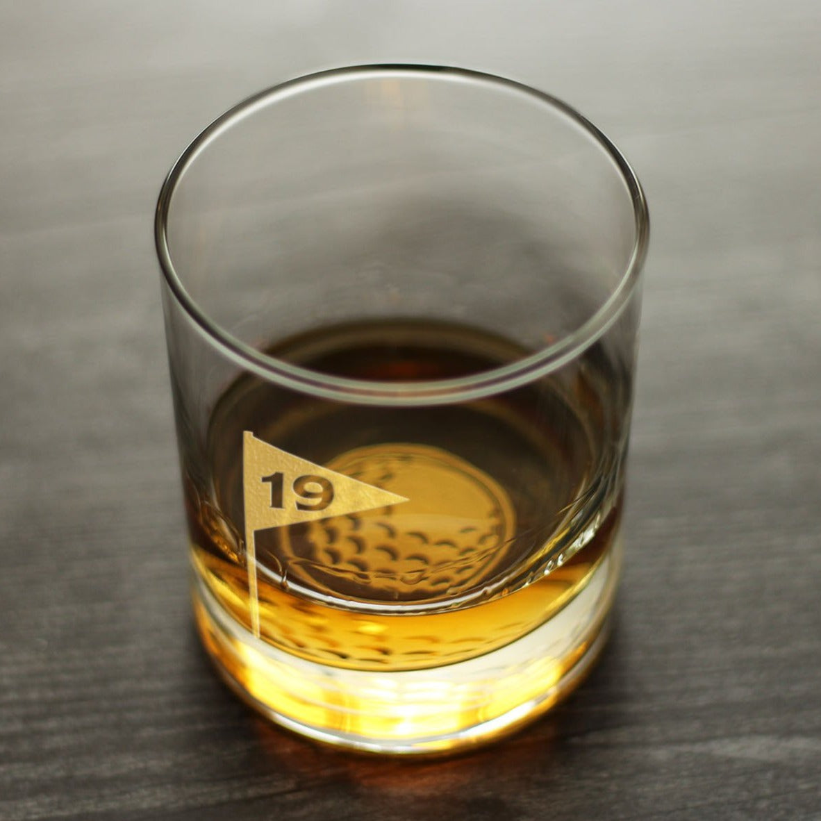 19th Hole &amp;amp; Golf Ball - 10 Ounce Rocks Glass