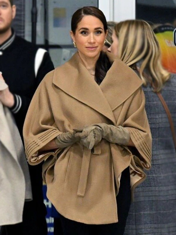 Meghan Markle Sentaler Cape Coat