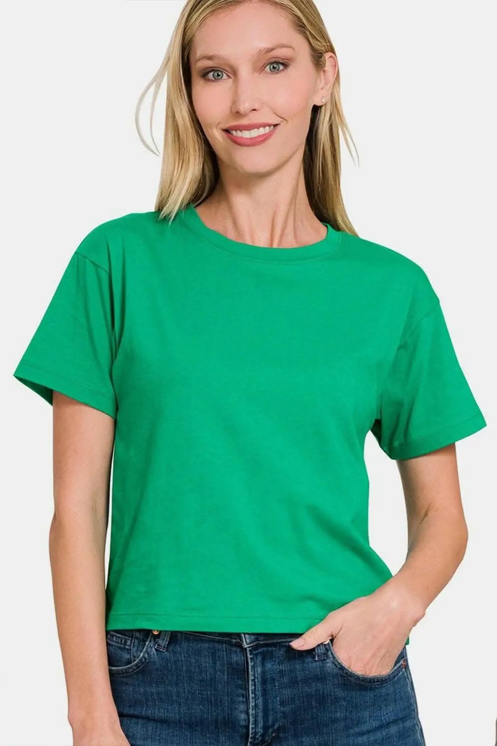Women&amp;#39;s Cropped Tee - Trendy Round Neck - Casual Fit
