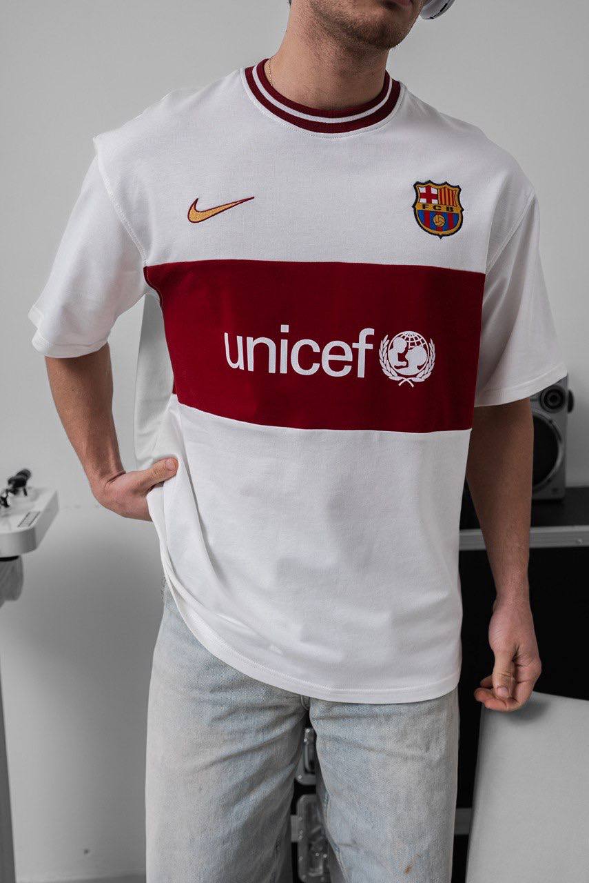 FC Barcelona UNICEFT-Shirt - Support Children&amp;#39;s Rights - Charity Tee