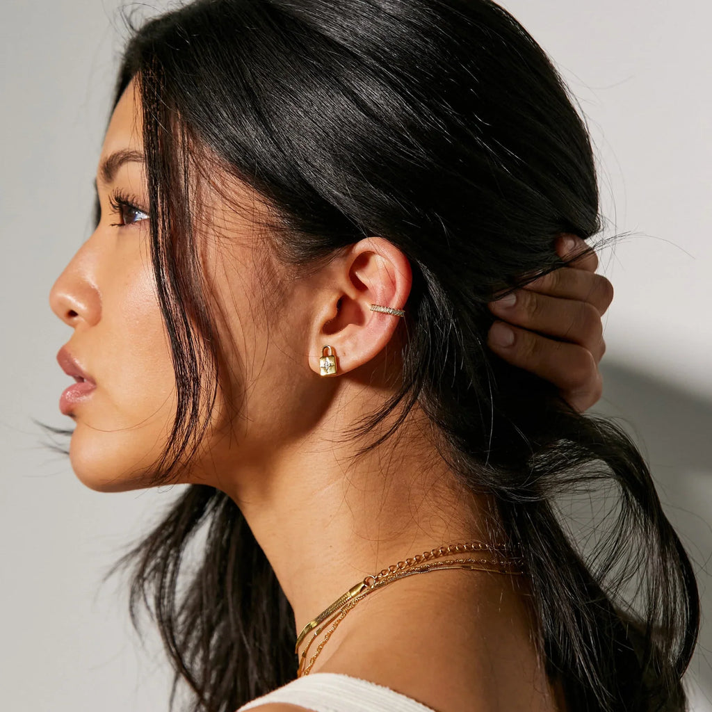 PRISCILLA BAGUETTE EAR CUFF