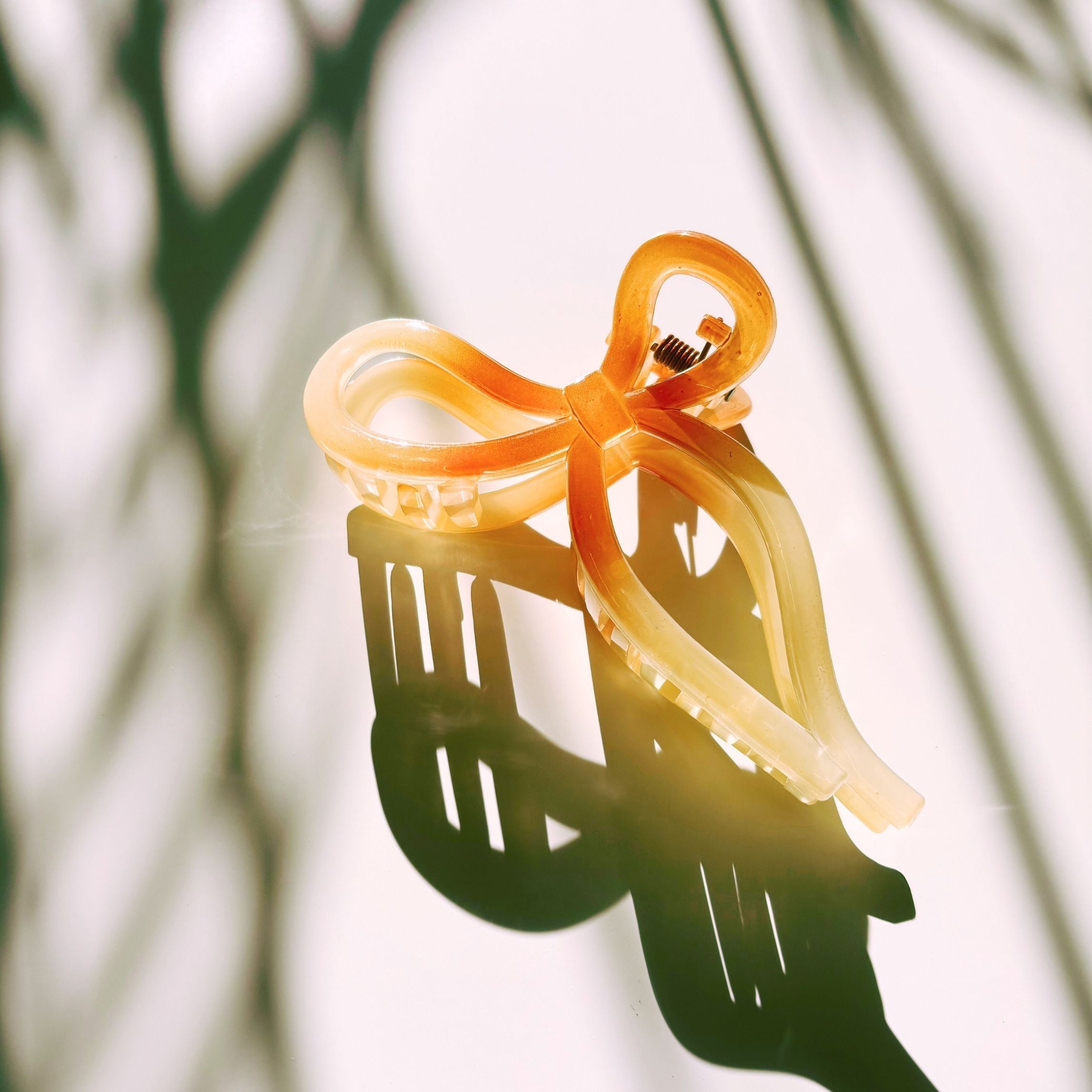 Velvet Claws Mini Coquette Bow in Caramel Latte Hair Clip | Claw Clip in Velvet Travel Bag