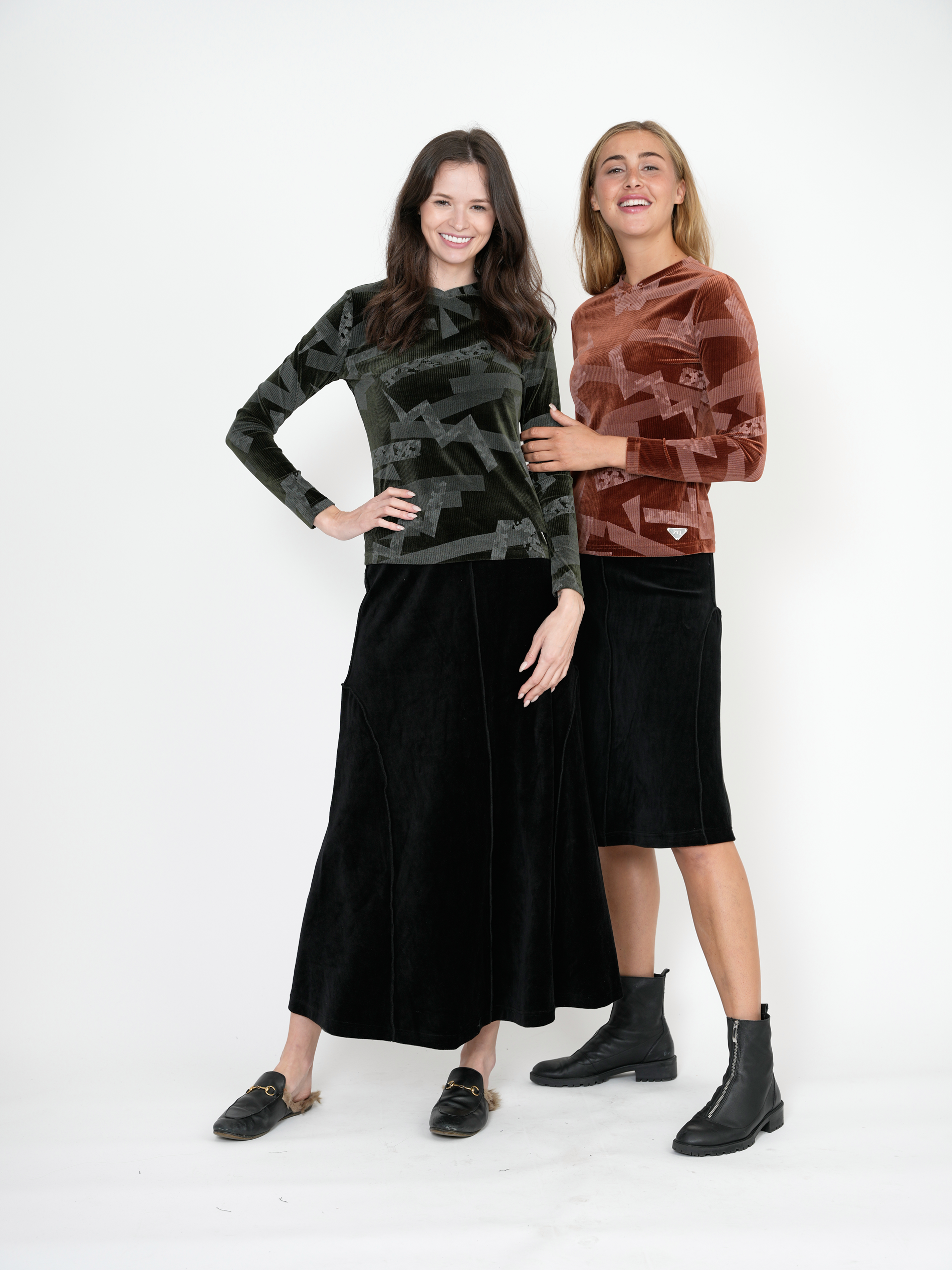 Rib Velour Print Top With V-Neck