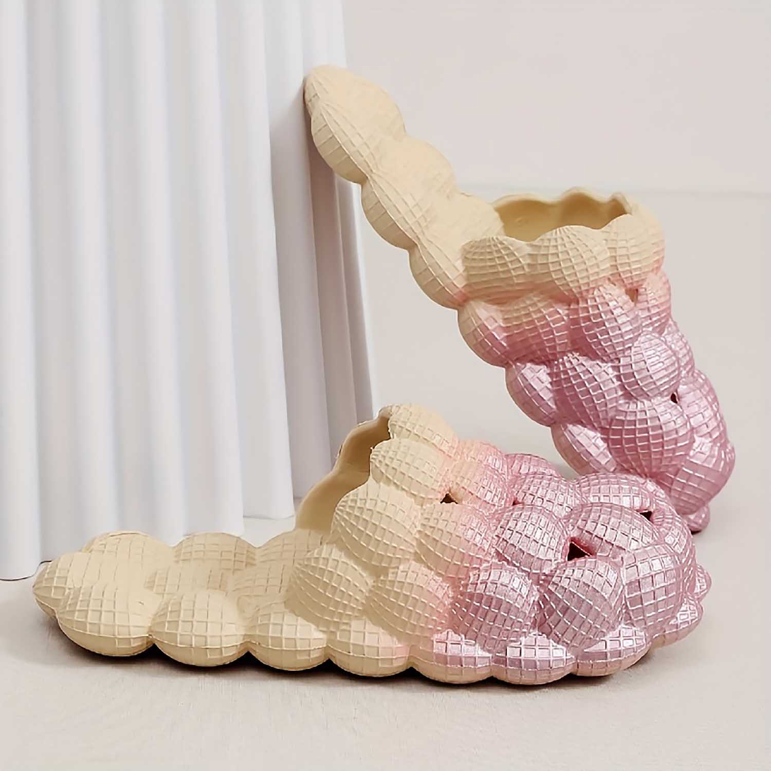 Women&#39;s Ombre Color Bubble Slides Slippers | ZAKAPOP
