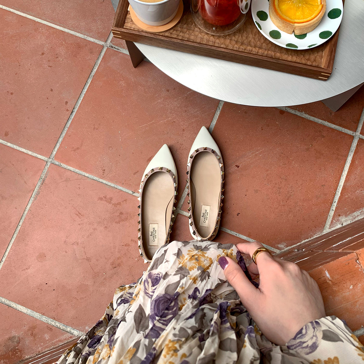 Women&#39;s Genuine Calfskin Leather Pointed Toe Studded Flats | ZAKAPOP