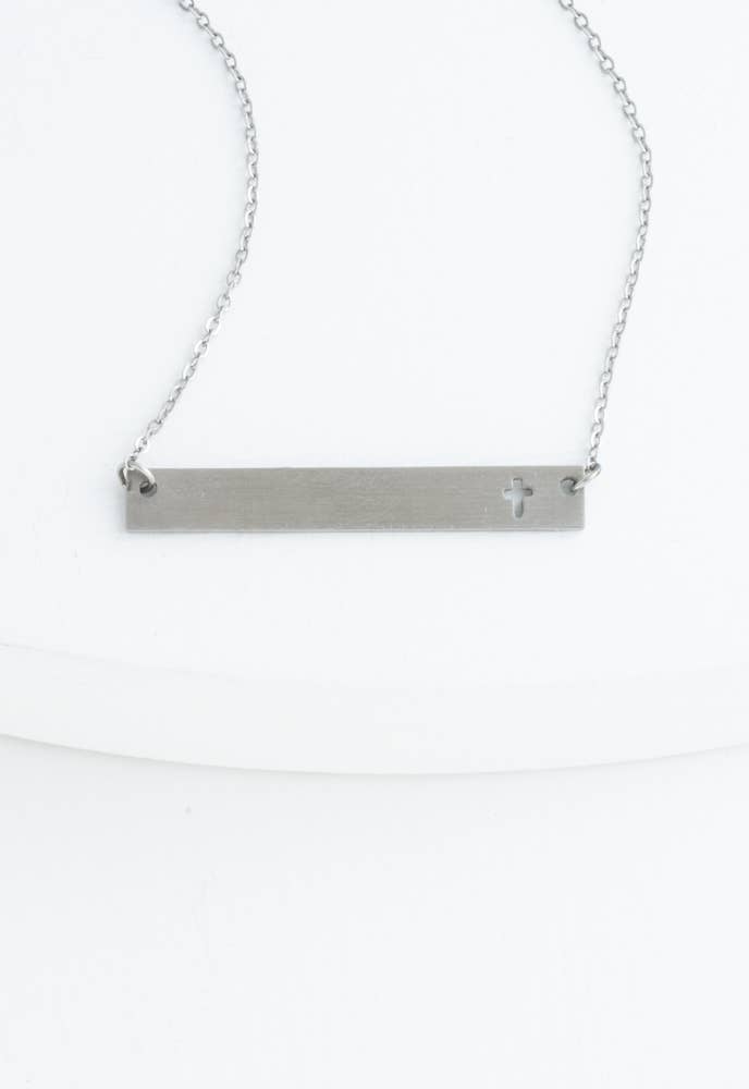 LAYLA SILVER CROSS BAR NECKLACE