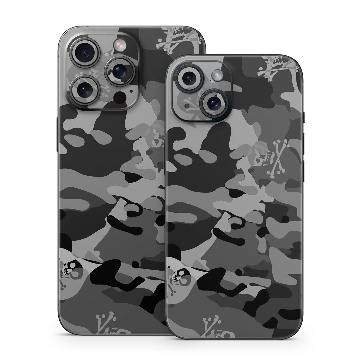 SOFLETE Black Multicam - Apple iPhone 15 Skin