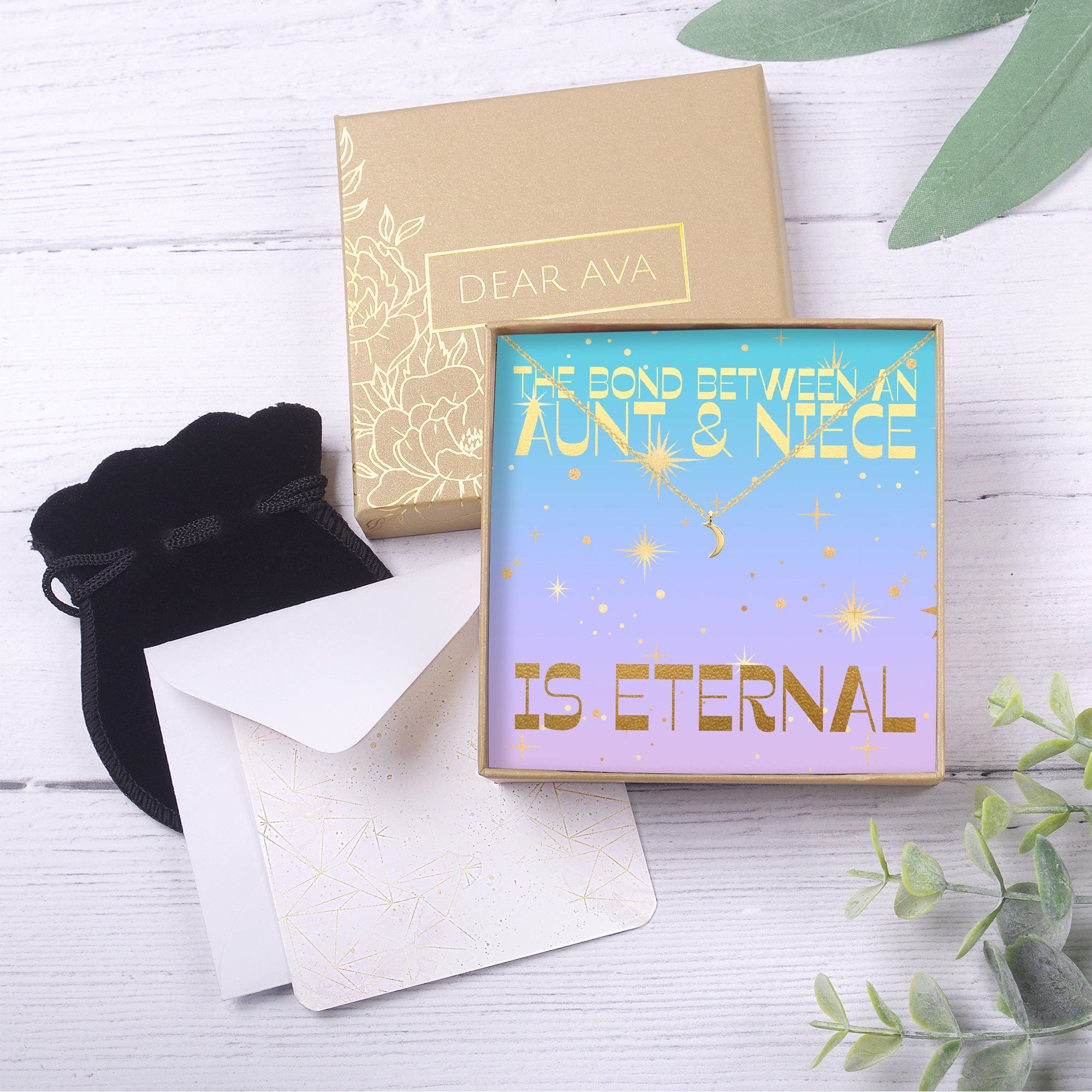 Aunt-Niece, Multiple Styles