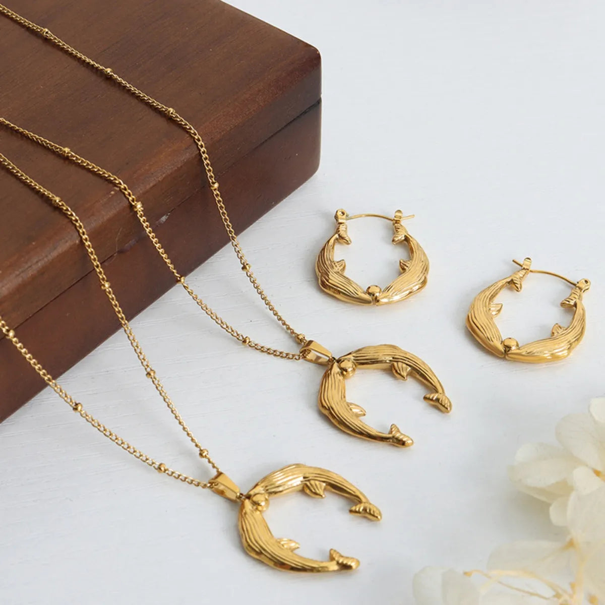 Lucky Charm Luxe Set – Gold Horseshoe Necklace &amp;amp; Earring Duo