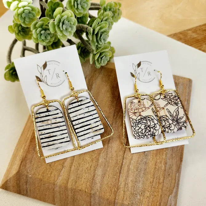 Chloe|  Black &amp;amp; White collection, leather and gold statement