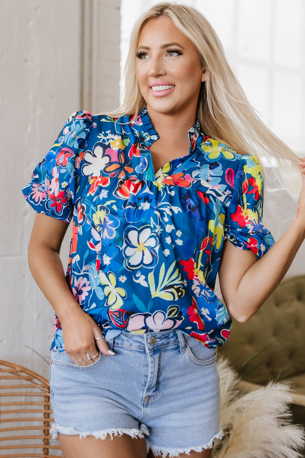 Ainara Flower Puff Short Sleeve Loose Blouse