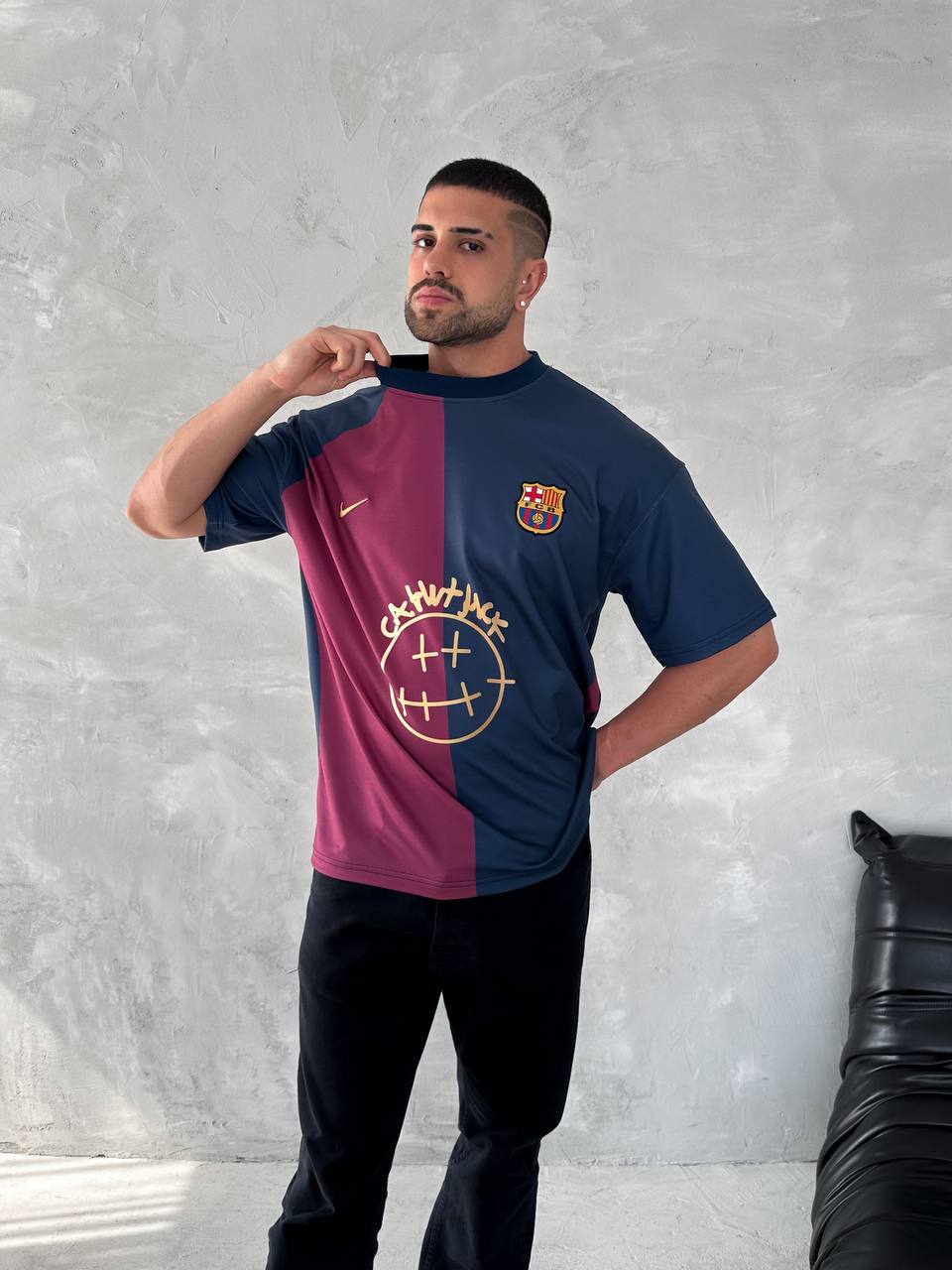 Iconic Fusion Two-Tone Athletic Tee – Oversized Streetwear with Team-Inspired Style