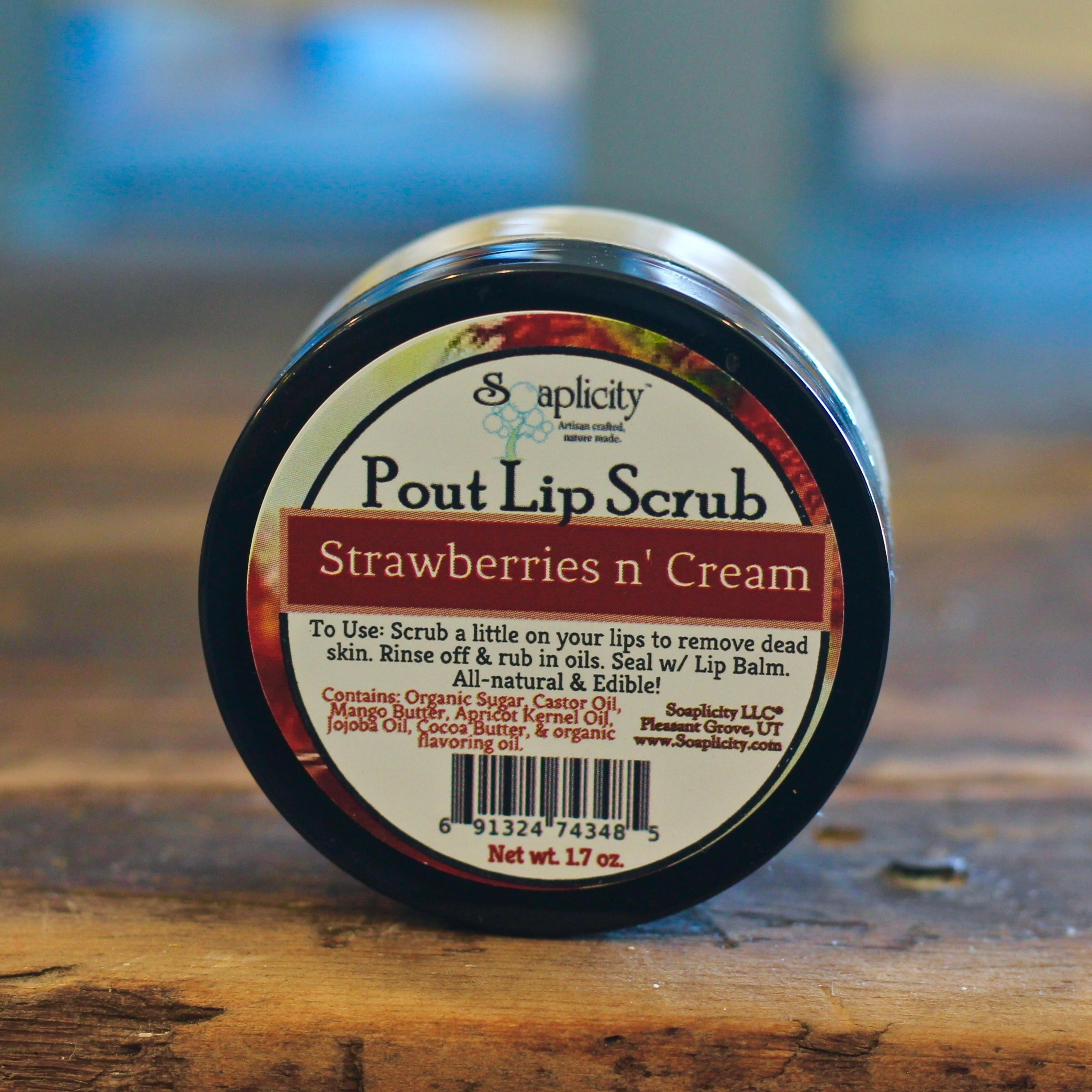 Strawberries &amp;#39;n Cream Pout Lip Scrub