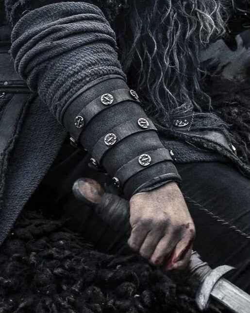 Uhtred larp leather bracers (Last Kingdom)