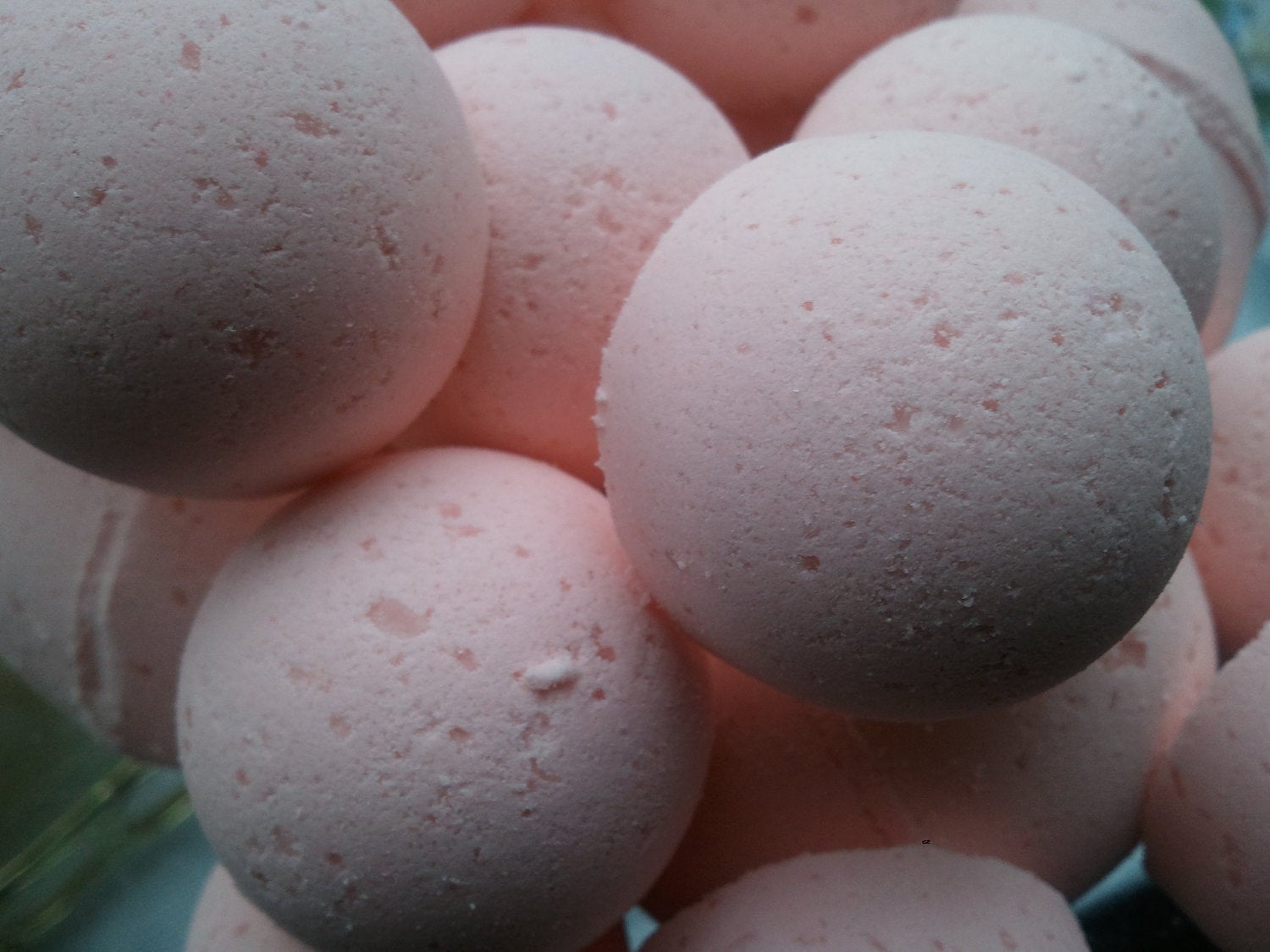 14 bath bombs in Jasmine fragrance with shea &amp;amp; cocoa butter, gift bag bath fizzies, great for dry skin with 7 ultra rich oils