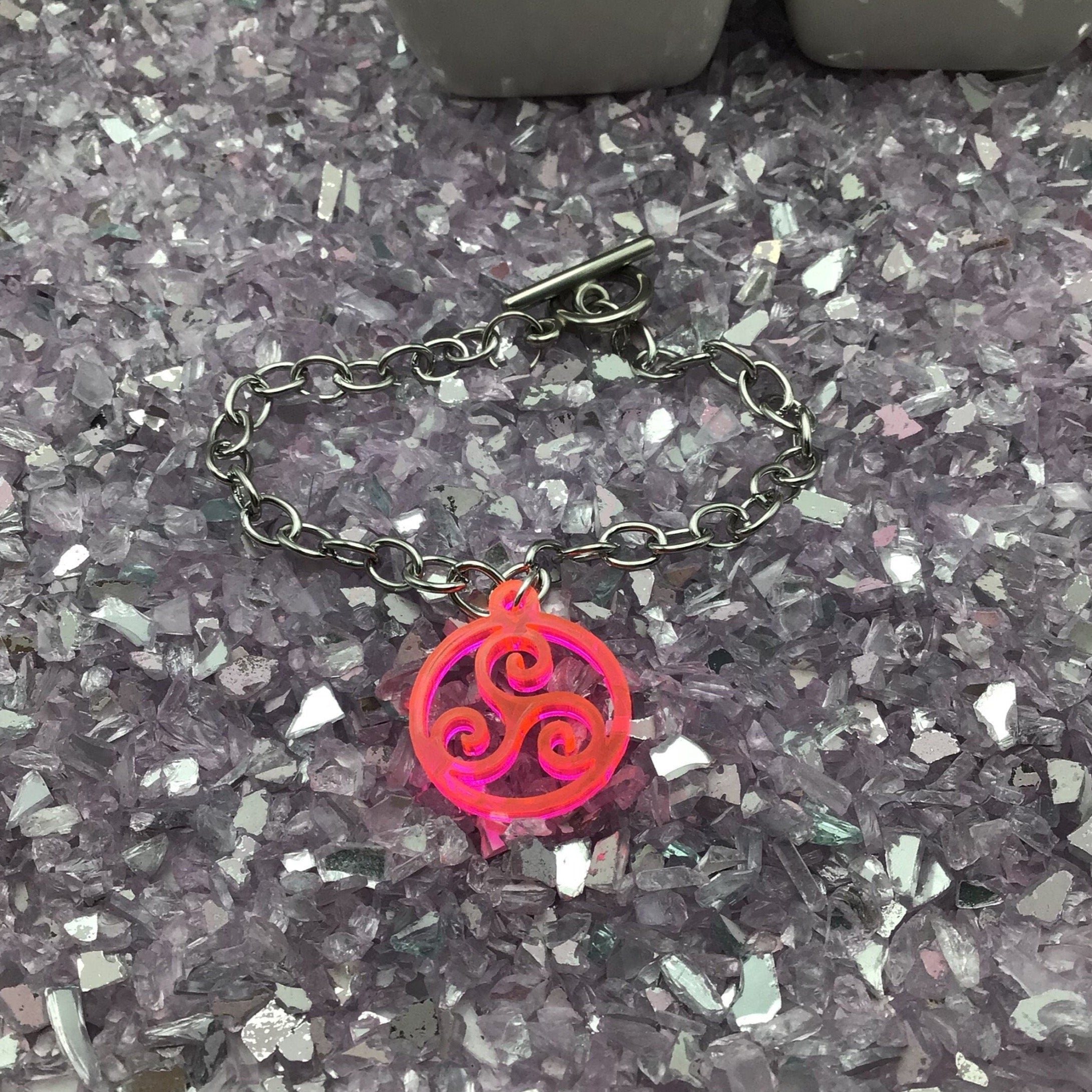 Triskelion Hot Pink Acrylic on 7&amp;quot; Chain Bracelet