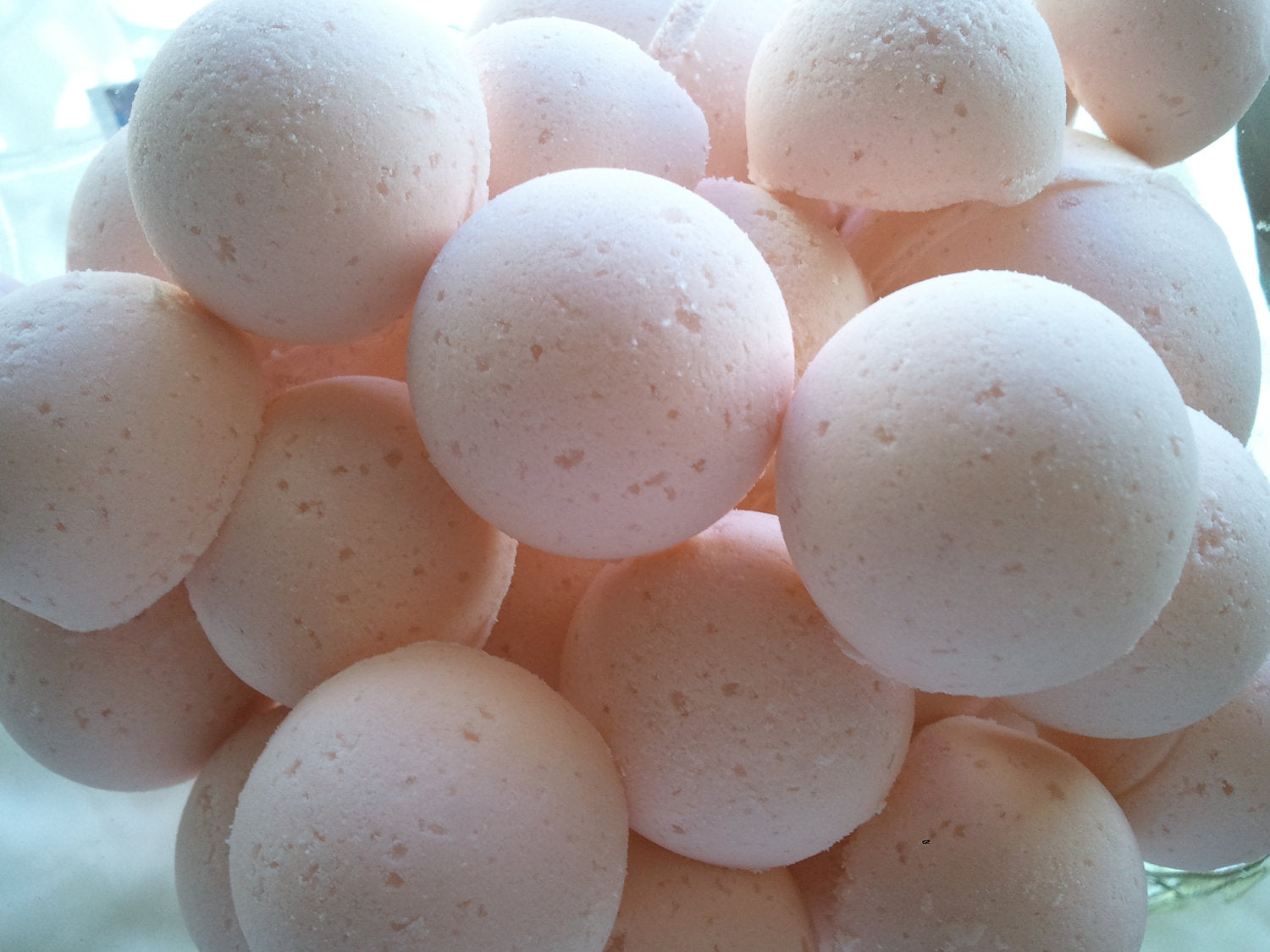 14 bath bombs in Aphrodisiac fragrance, gift bag bath fizzies, great for dry skin, ultra moisturizing.