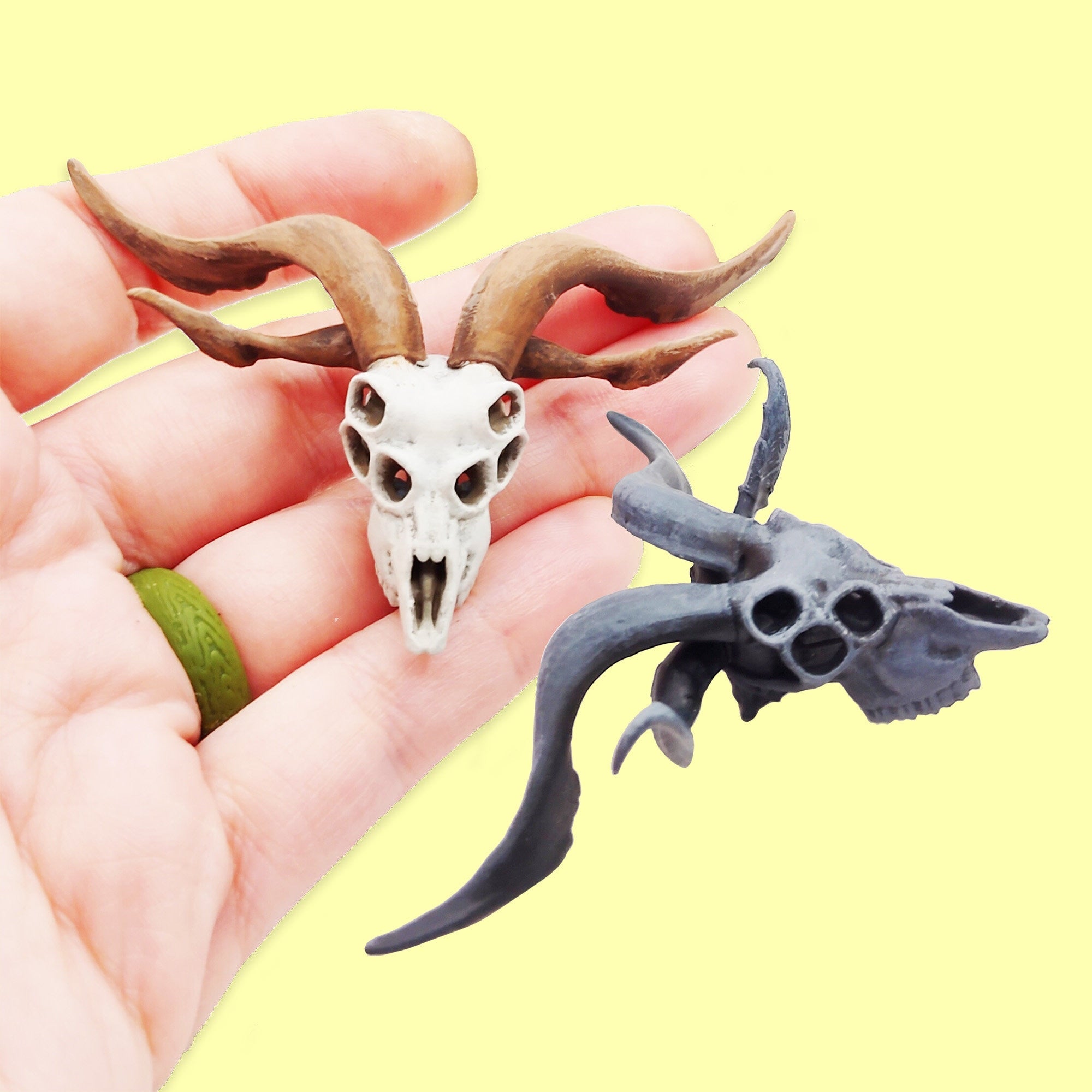 Demon Goat Skull - 1:12 scale miniature cranium size for occult diorama, dollhouse, arts and crafts, horror curiosities oddities (1 skull)