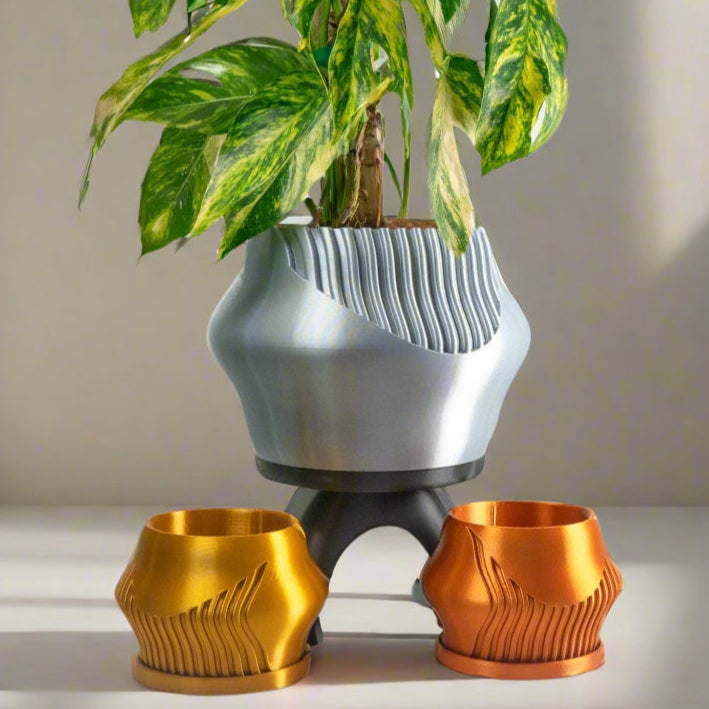 Rorqual Cascade Plant Pot with Drainage