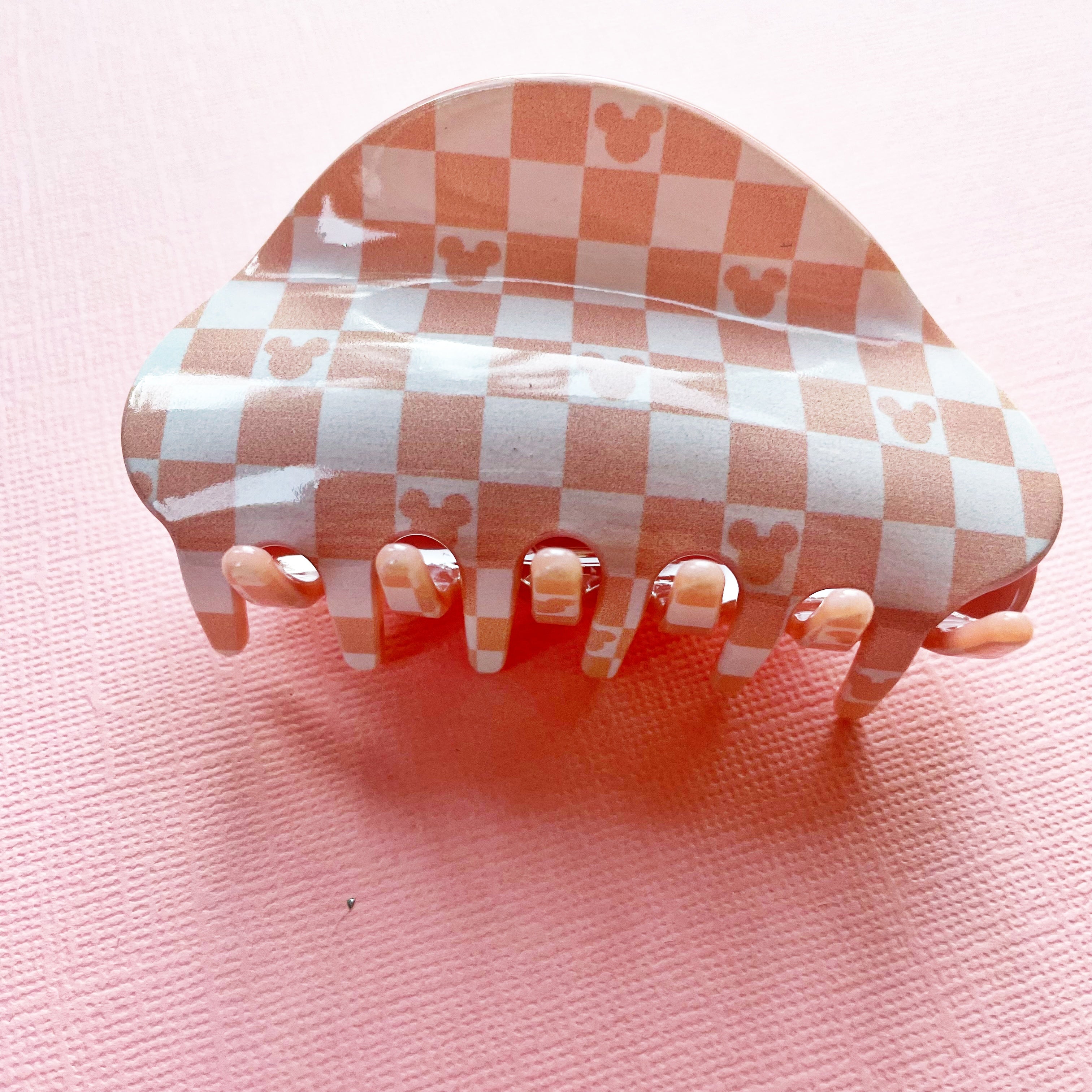 Pink Checkered Mouse Claw Clip