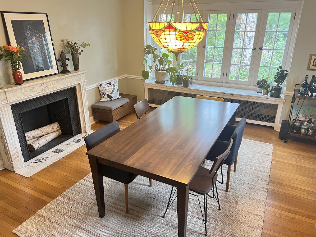 Modern Tapered Post Leg Table with Post Legs