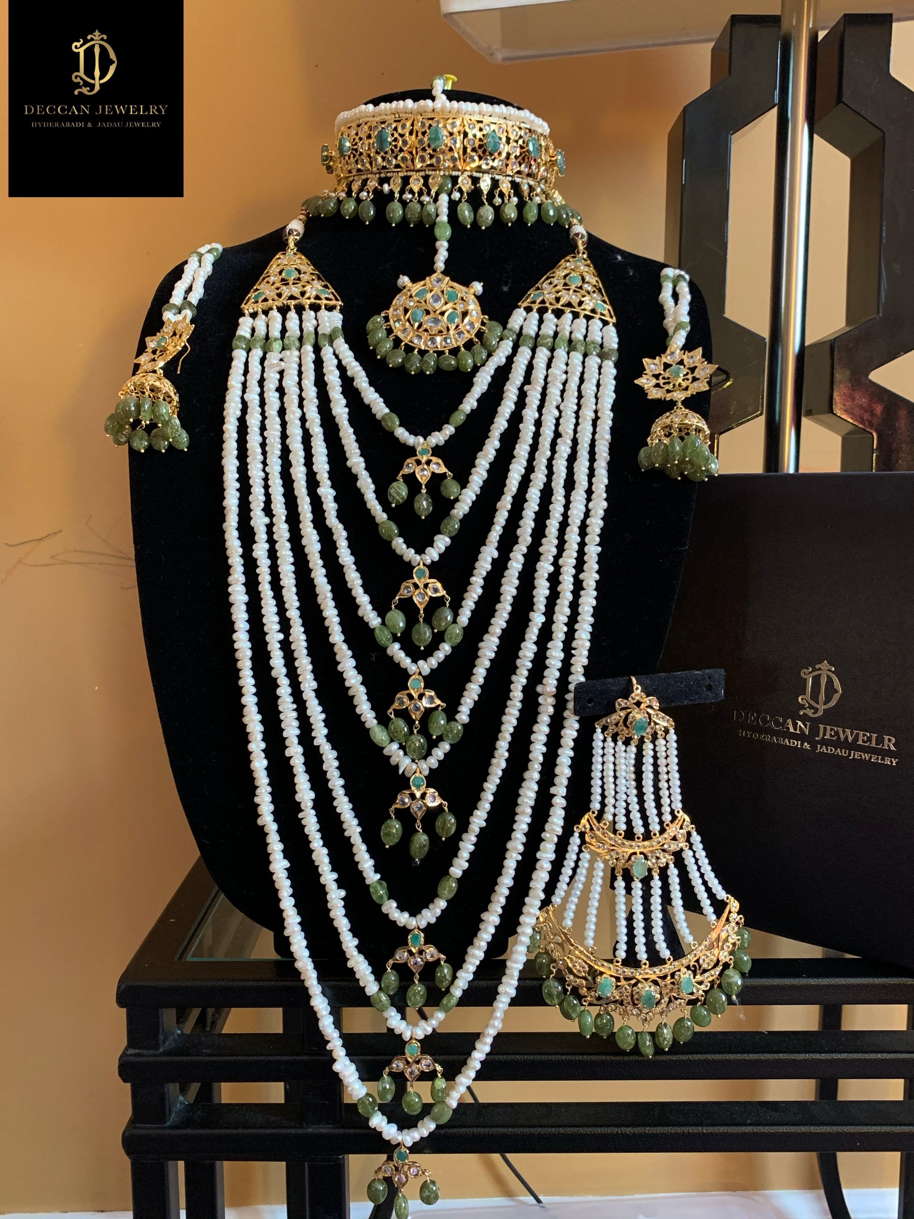 INSIA BRIDAL SET IN EMERALDS WITH FRESH WATER PEARLS ( SHIPS IN 2 WEEKS )
