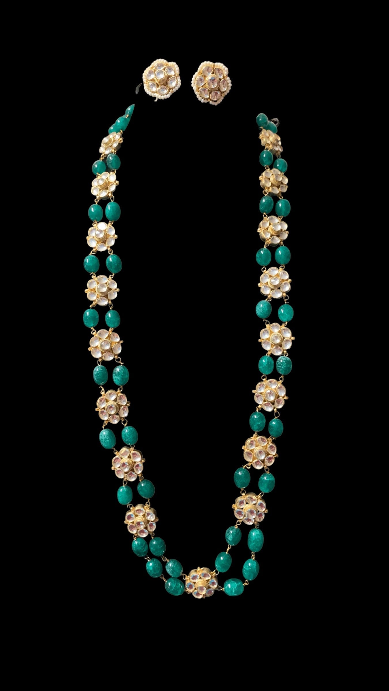 SAT80 Sumaina single line necklace ( SHIPS IN 3 WEEKS )