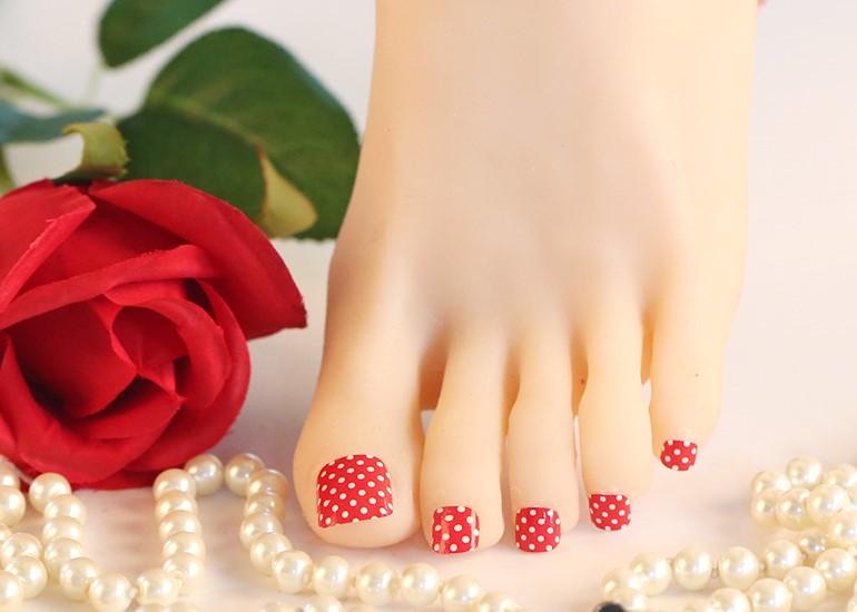 Pedis, Petites &amp;amp; Kids - Red Dots