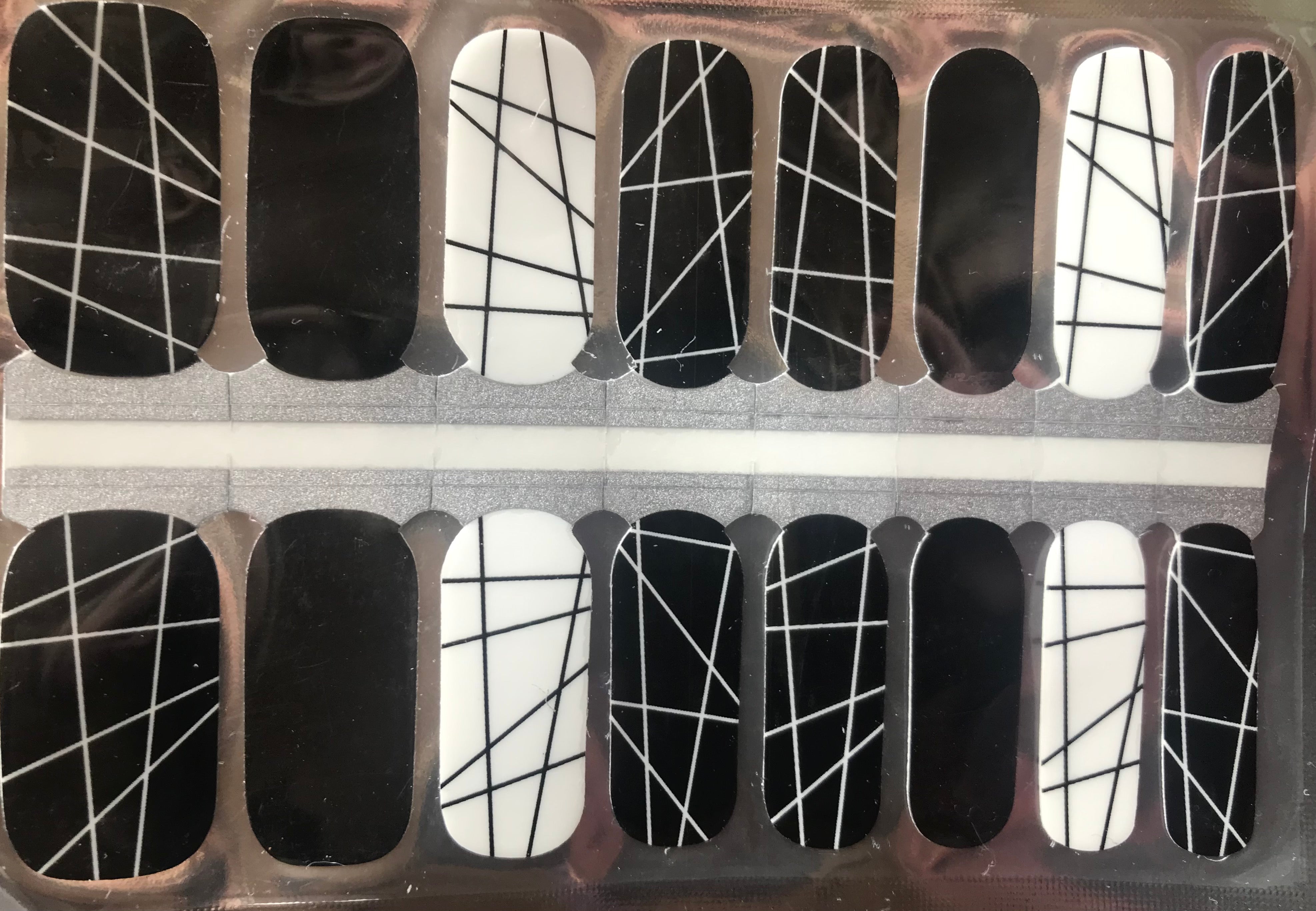 Black &amp;amp; White Mod