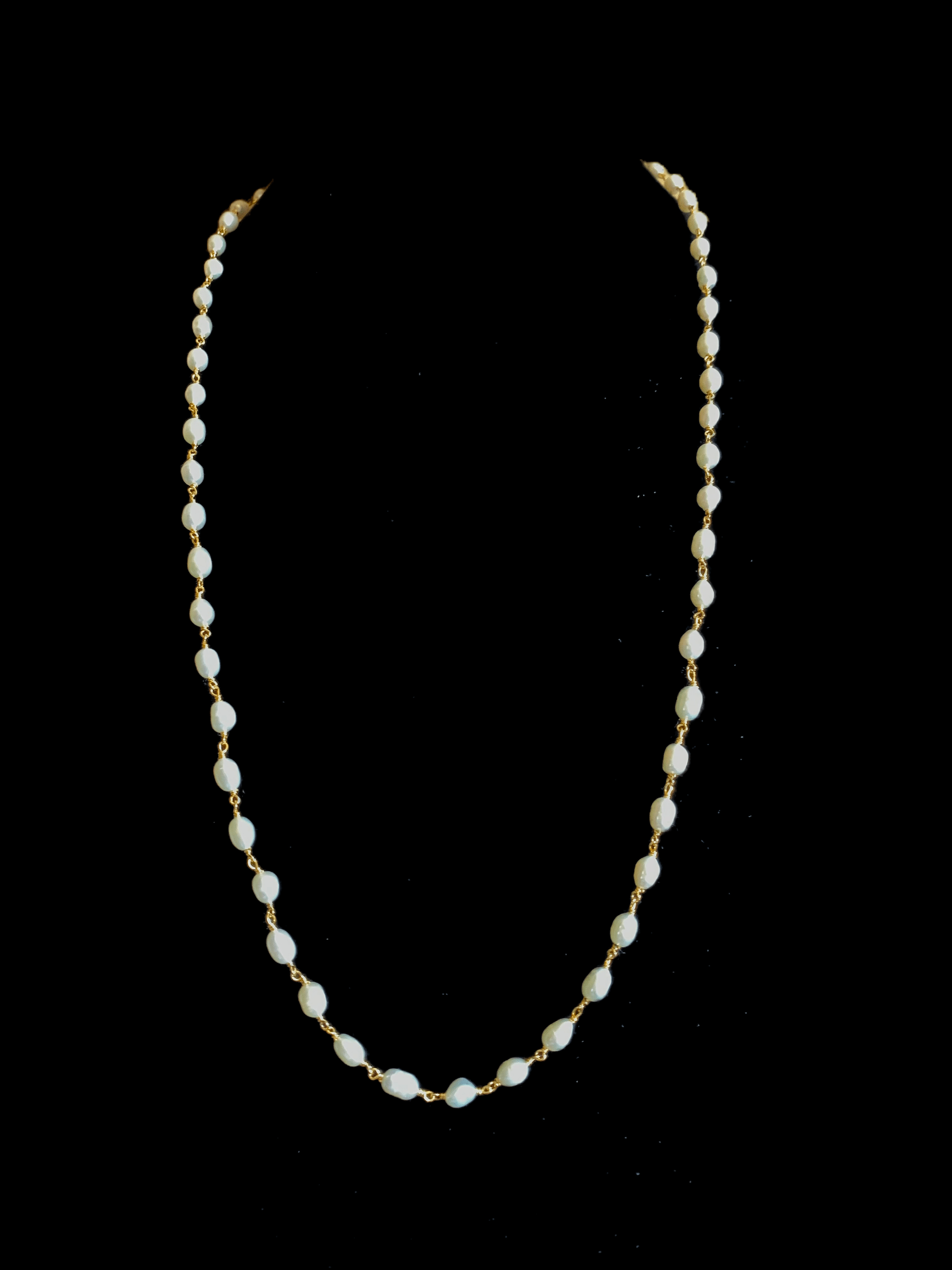 DNS114 Single  layered fresh water  pearl mala  (SHIPS IN 2 WEEKS )
