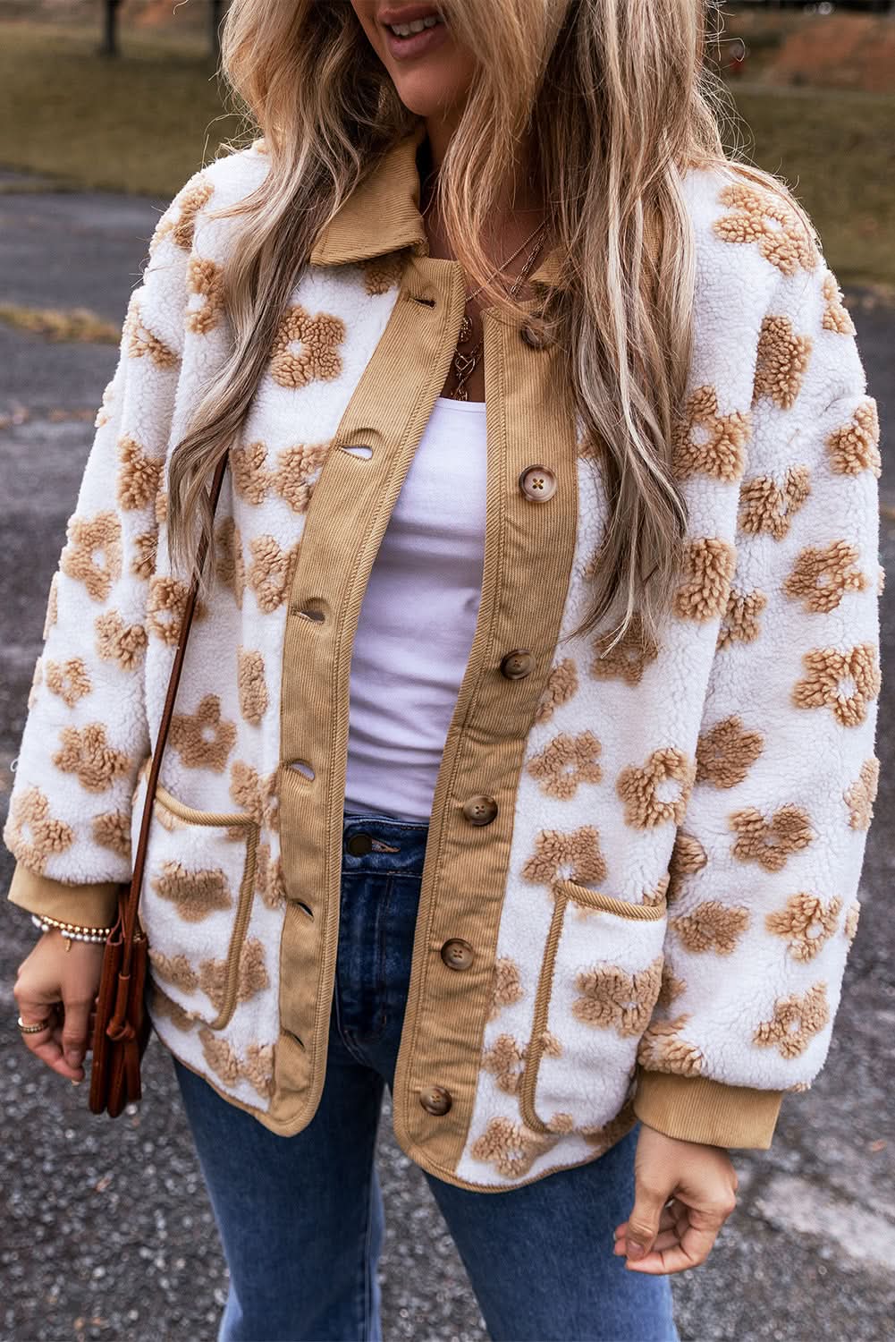 Love Salve Charming beige flower fleece jacket