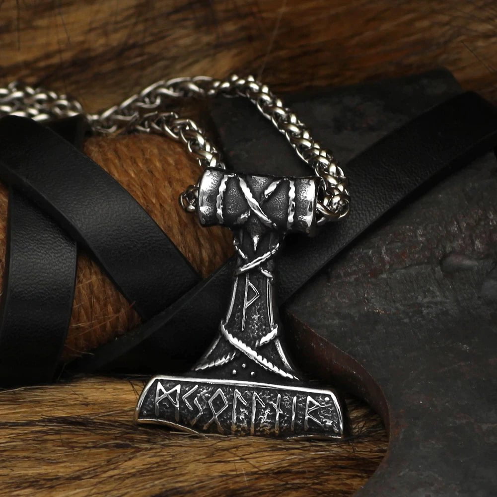 Vikings Thor&amp;#39;s Hammer Rune Stainless Steel Necklace