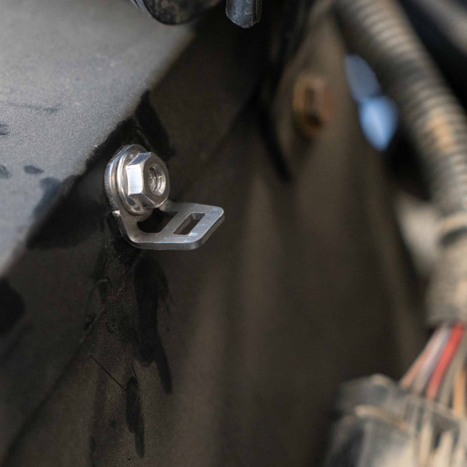 Bolt on Zip tie Tab 1/4&quot; (5 Pack)