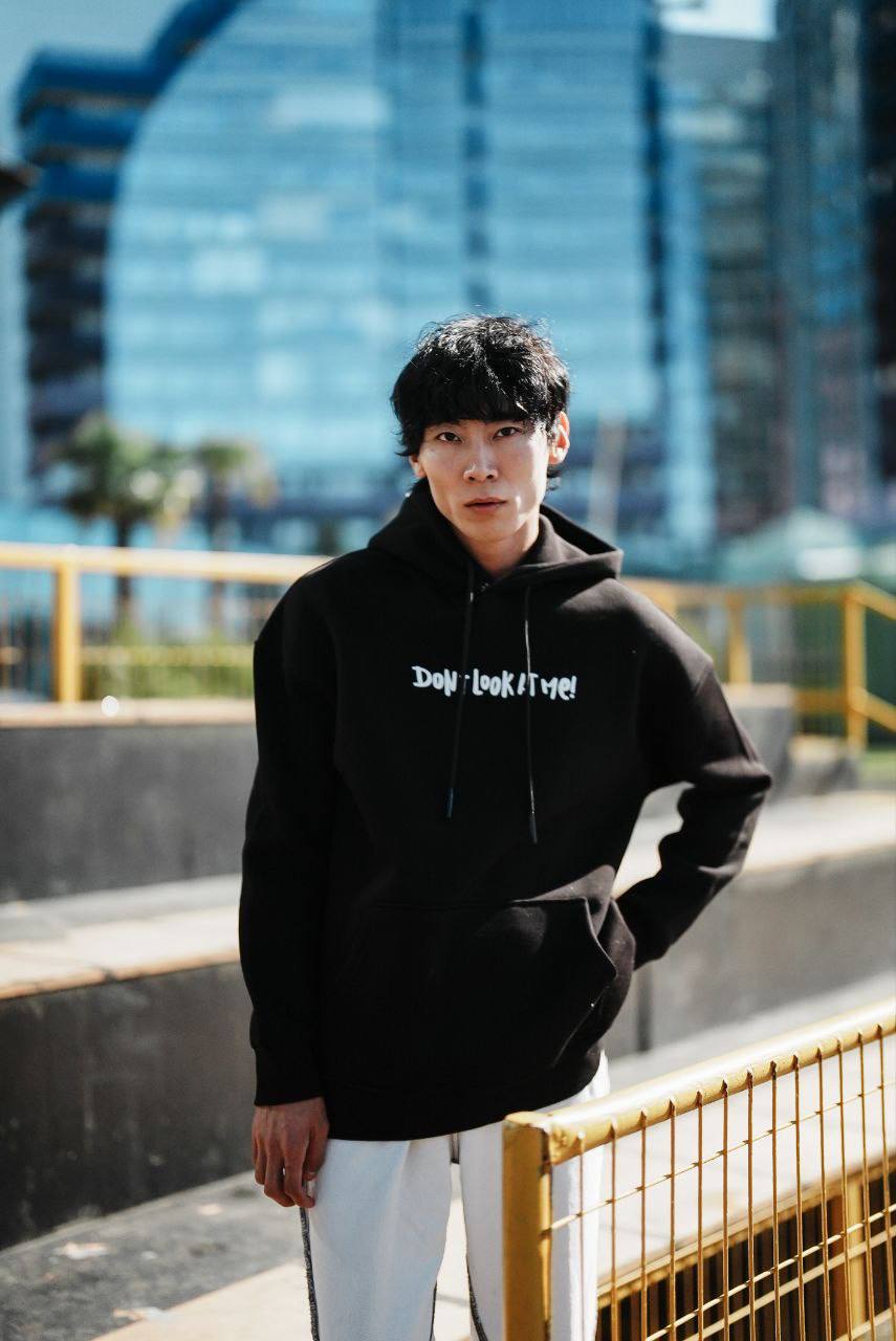 Oversize &amp;#39;Red Roses&amp;#39; Graphic Hoodie - Dark Aesthetic Streetwear Sweatshirt