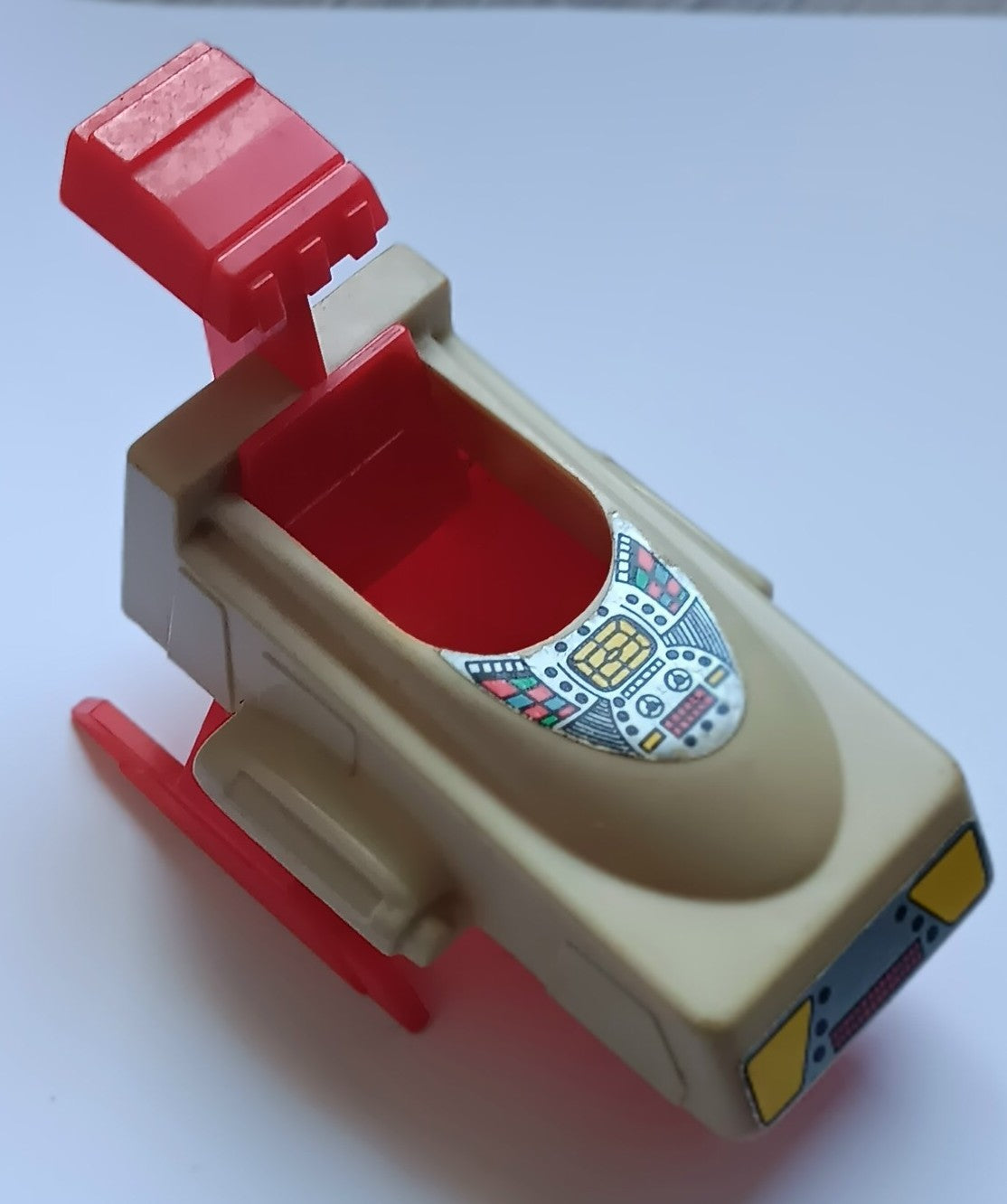 Voltron Vehicle - Scout Ship (Castle of Lions)