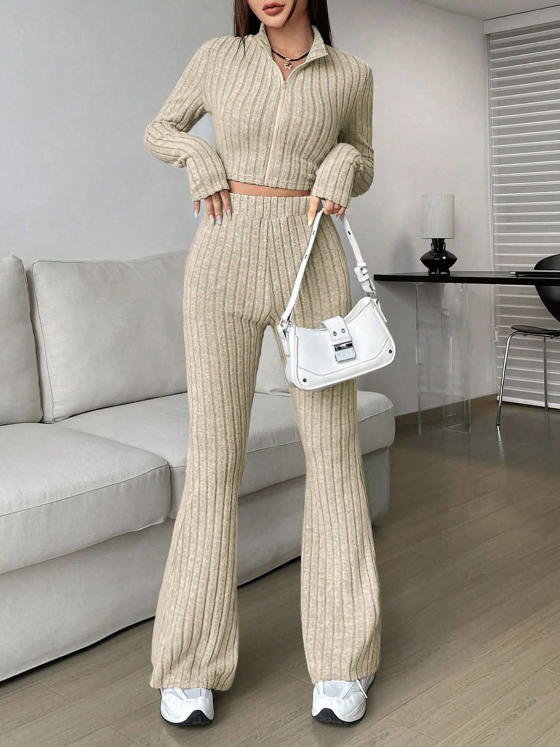 Cozy zip-up lounge set for women